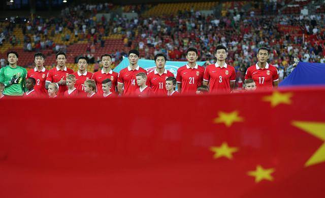 包含B体育APP:中国足球：职业联赛是基石，国家队是龙头的词条